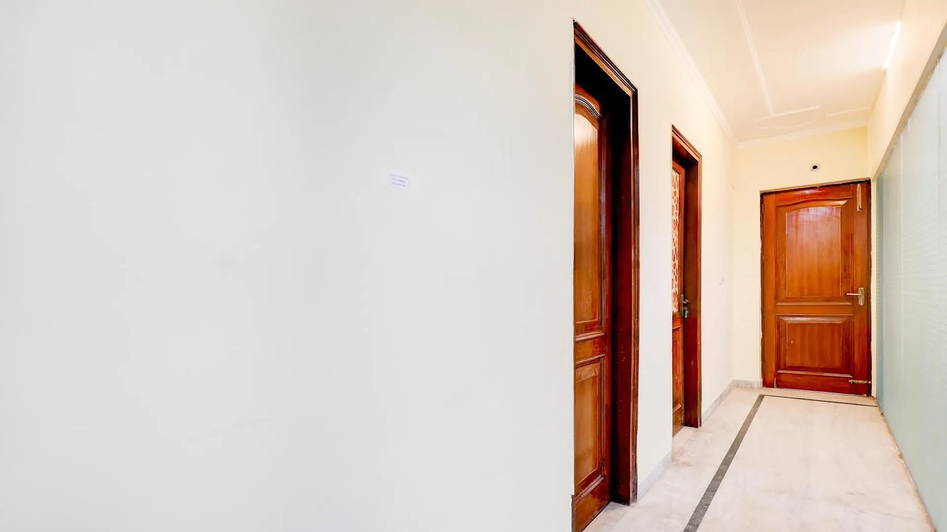 Hotel O Lotus Stay Gurgaon