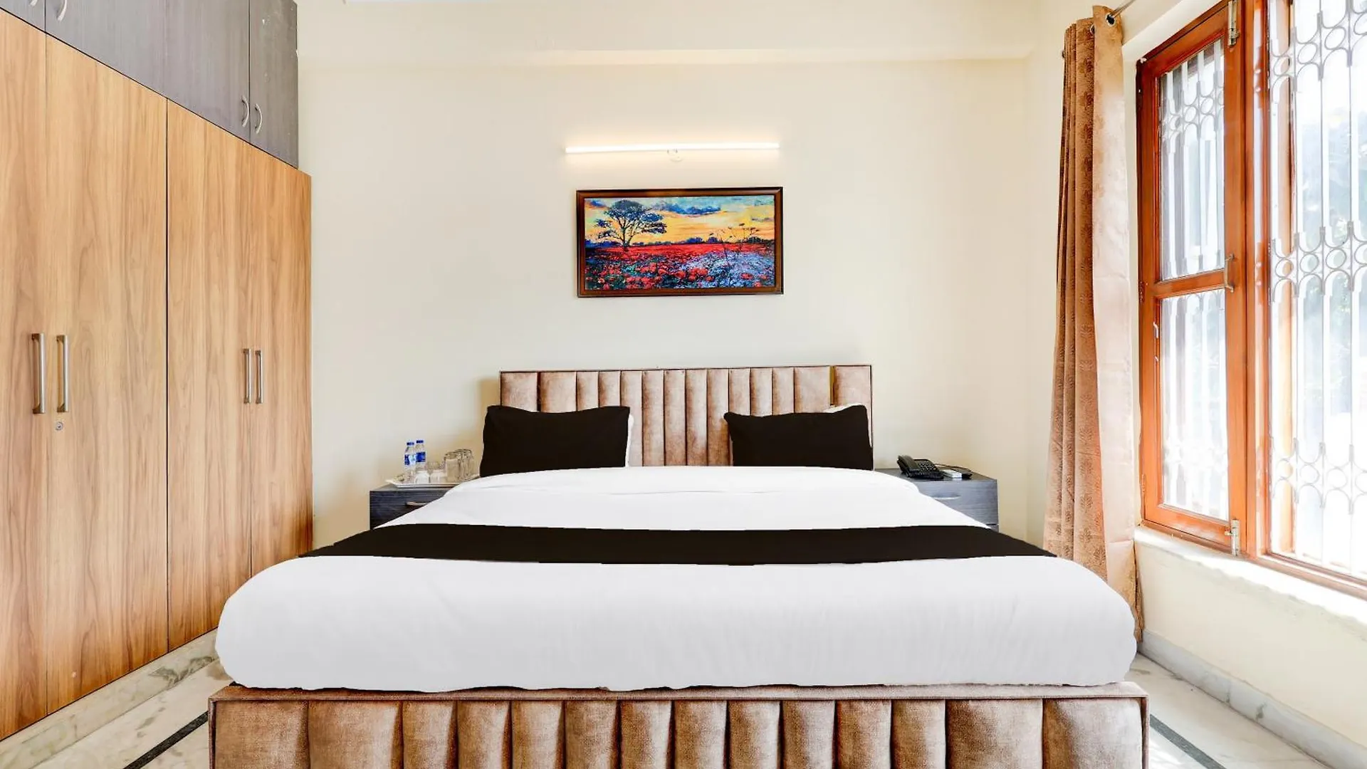 Hotel O Lotus Stay Gurgaon